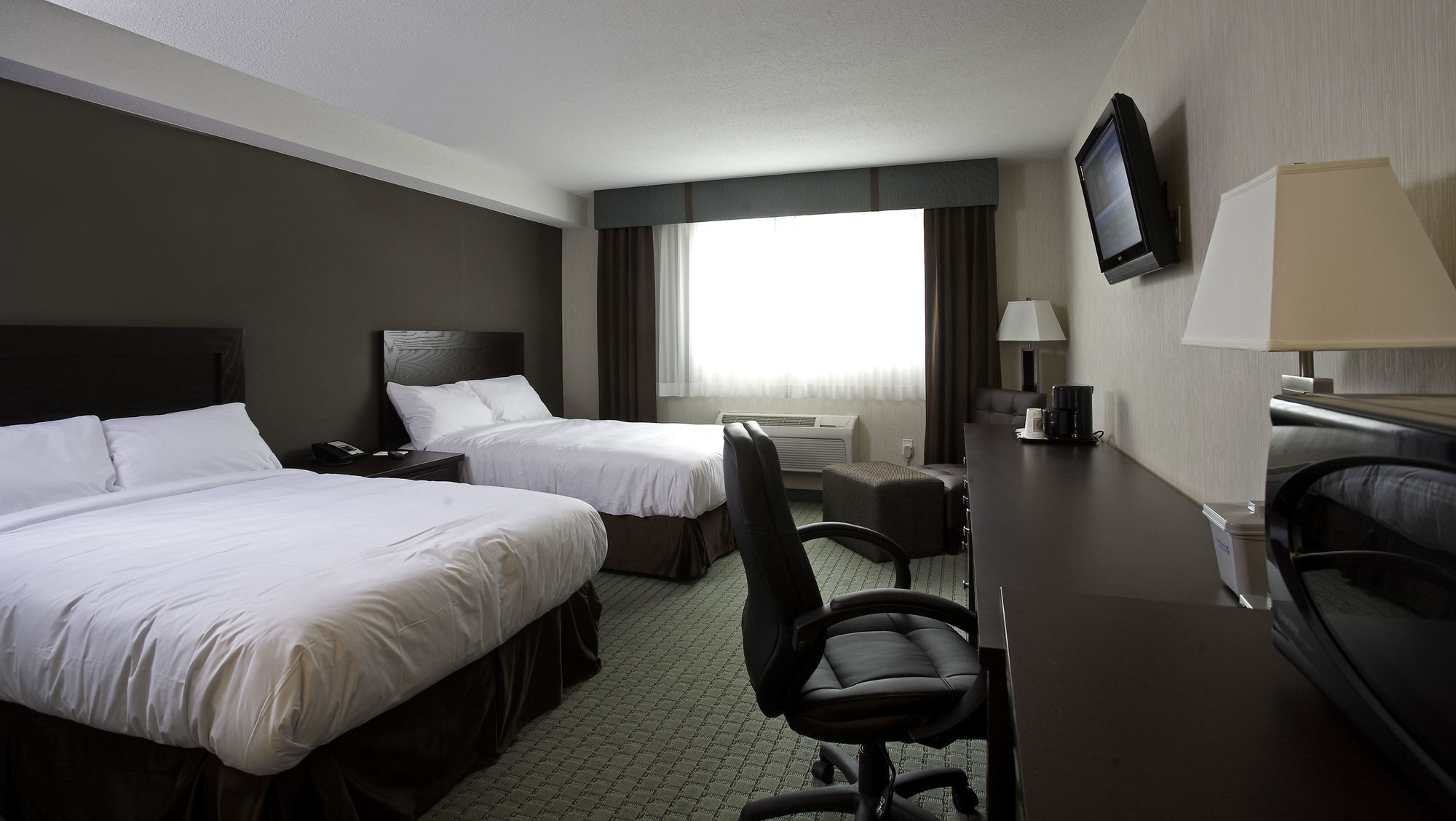 Coast Lethbridge Hotel & Conference Centre Esterno foto