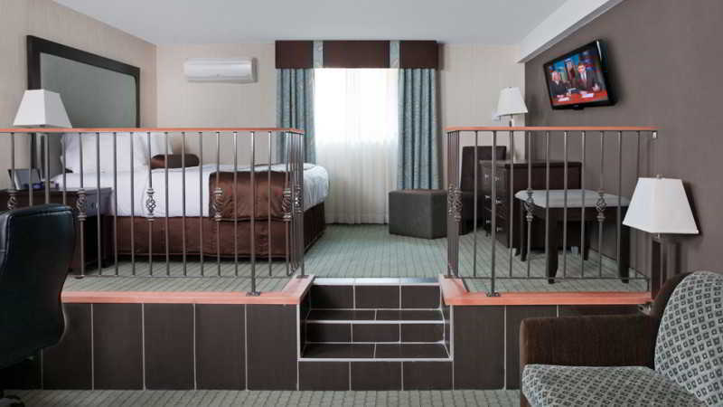 Coast Lethbridge Hotel & Conference Centre Esterno foto