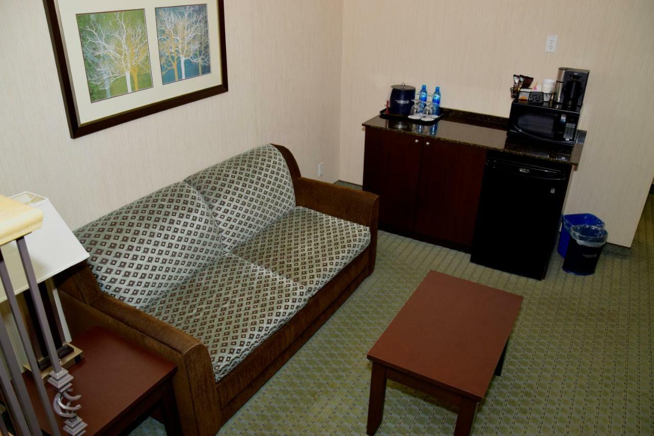 Coast Lethbridge Hotel & Conference Centre Esterno foto