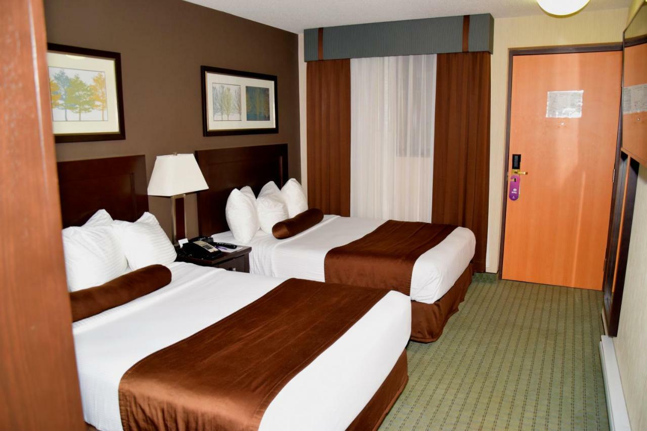 Coast Lethbridge Hotel & Conference Centre Esterno foto