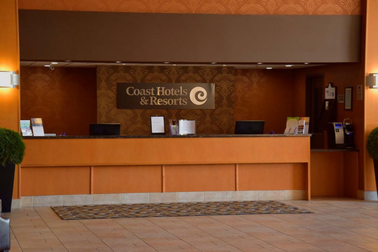 Coast Lethbridge Hotel & Conference Centre Esterno foto